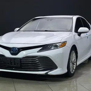 Toyota Camry, 2018