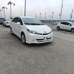 Toyota Wish, 2014