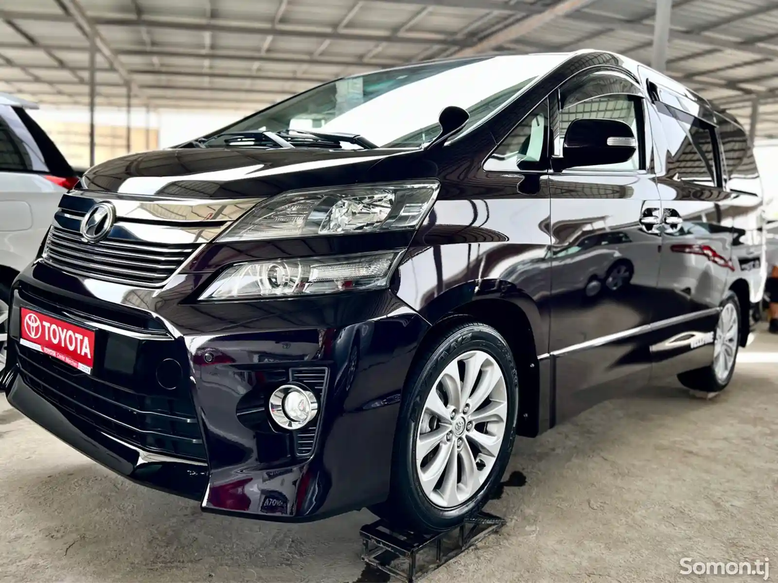 Toyota Vellfire, 2014-1