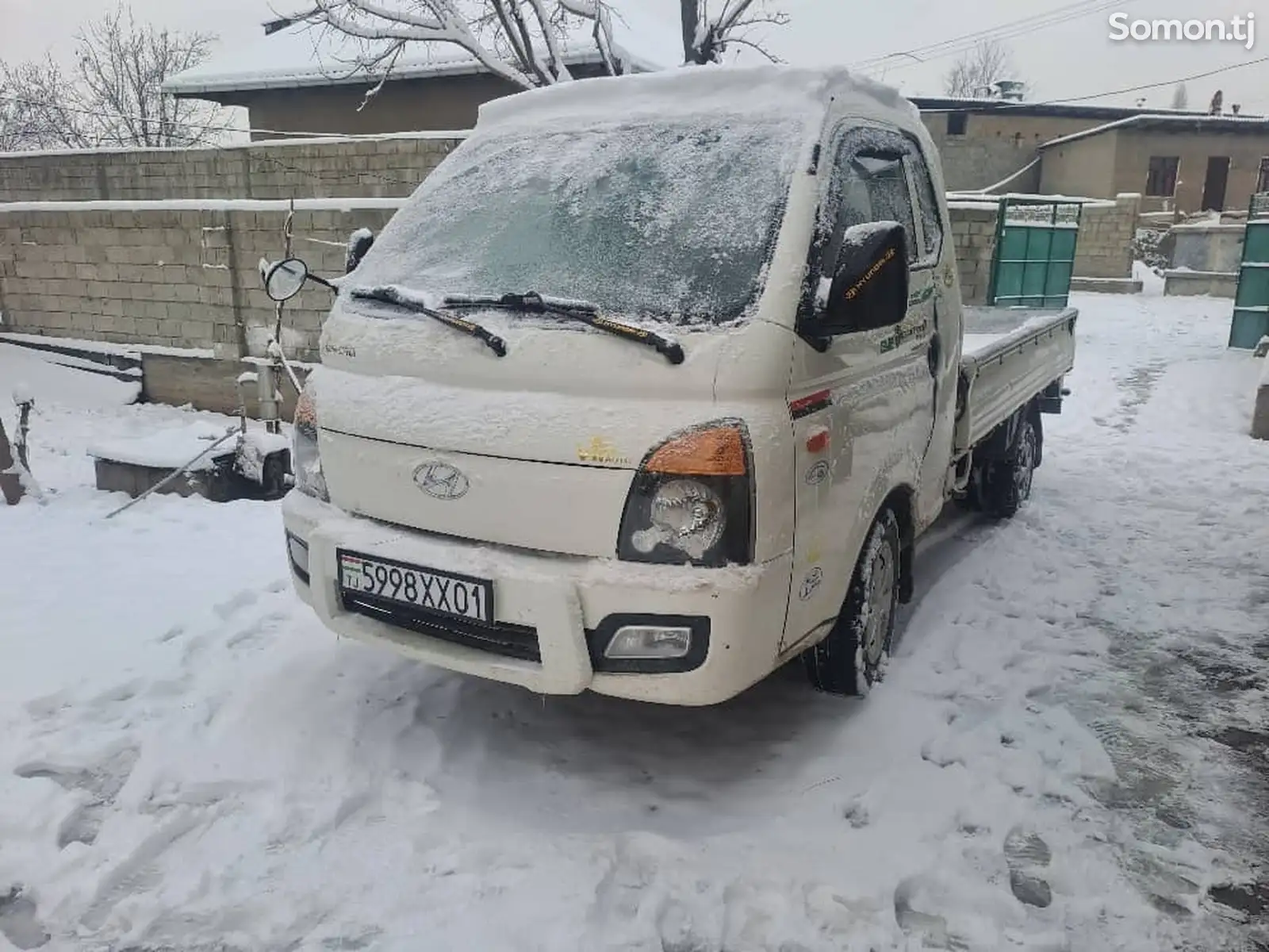 Бортовой автомобиль Hyundai Porter, 2011-1