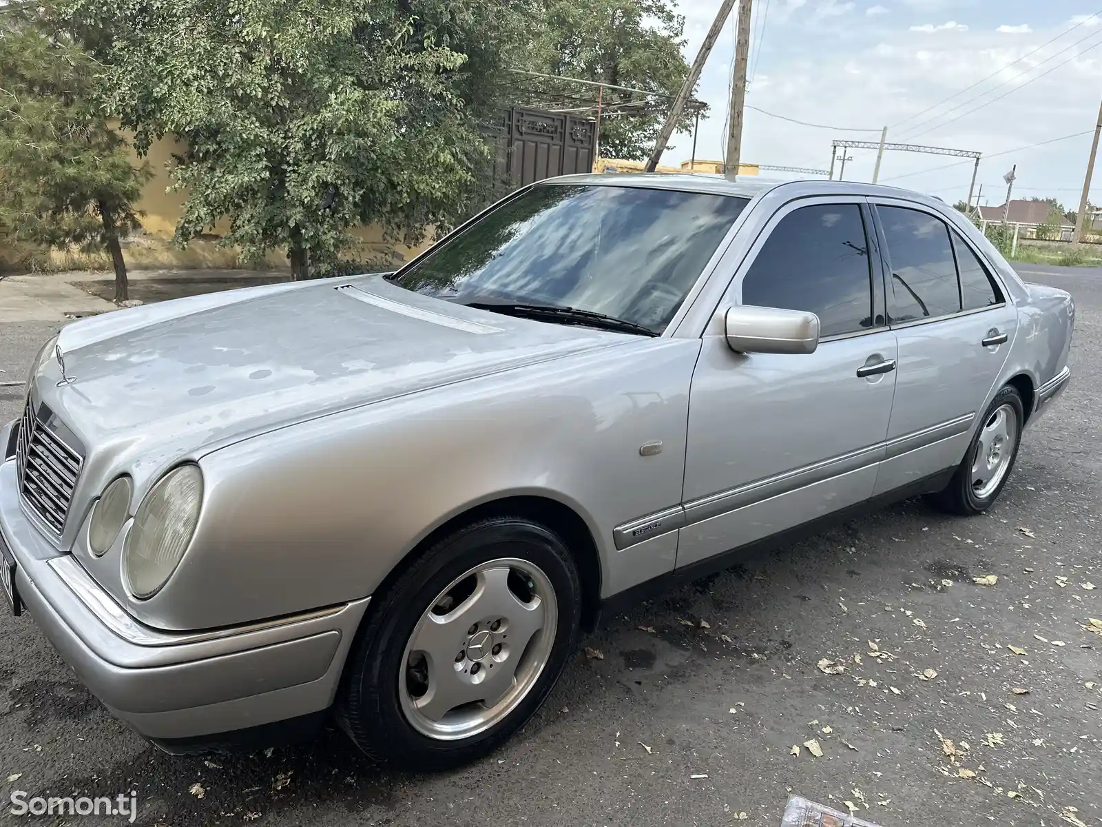 Mercedes-Benz E class, 1988-2