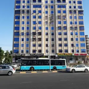 4-комн. квартира, 4 этаж, 80м², 102 мкр