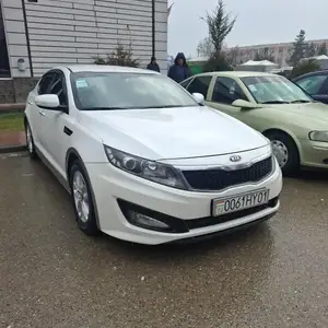 Kia K5, 2011