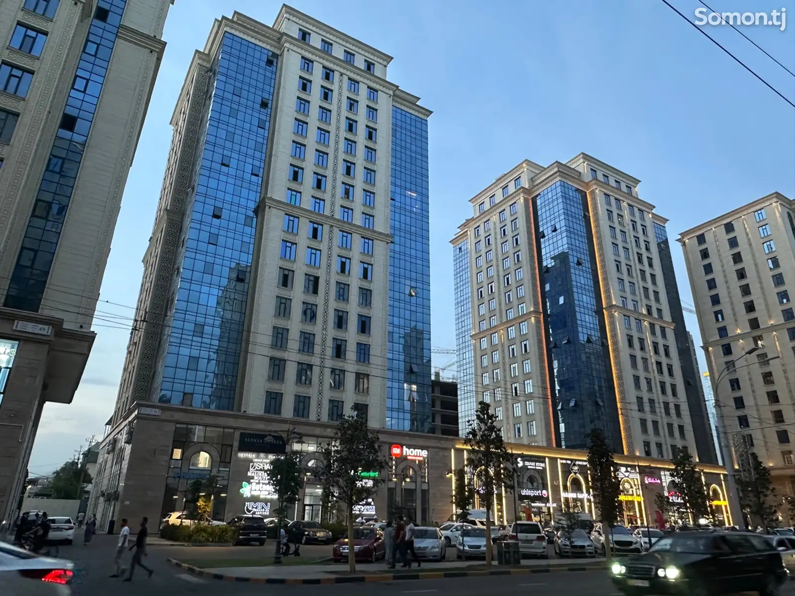 3-комн. квартира, 15 этаж, 80 м², Куч. Айни, Скорая Помощь-1