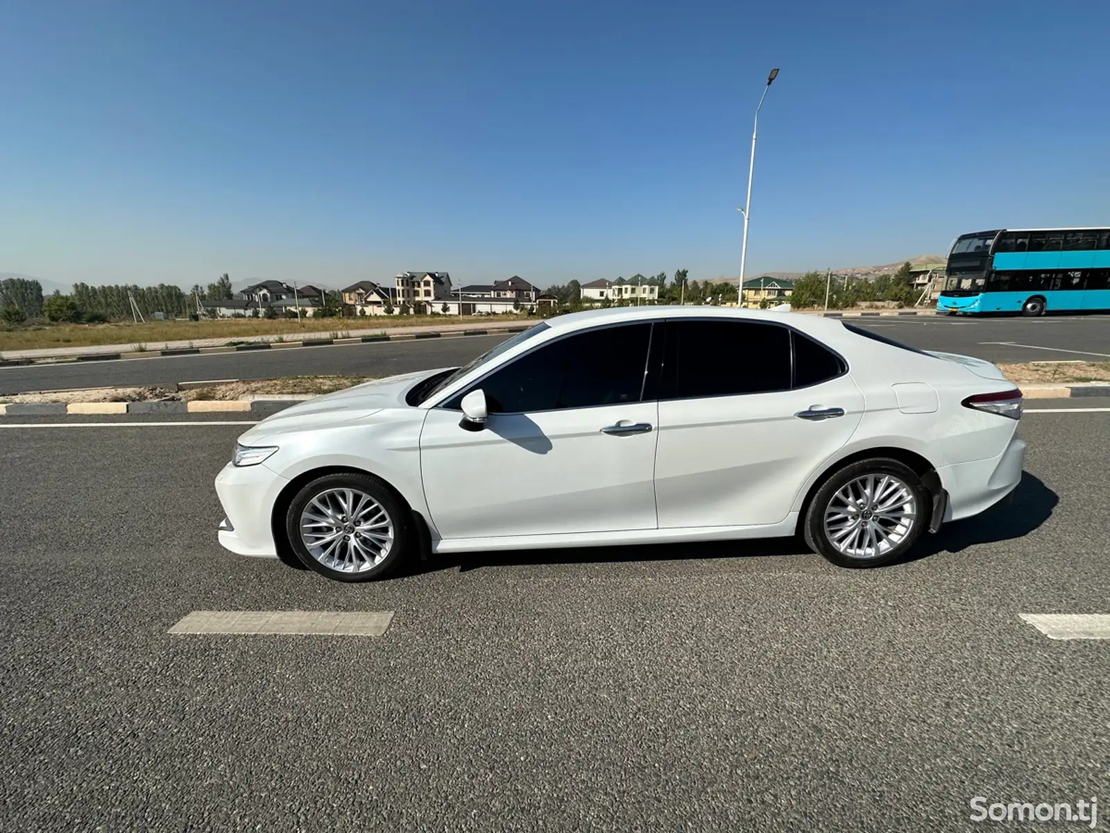 Toyota Camry, 2021-3