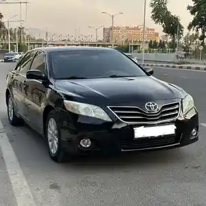 Toyota Camry, 2010