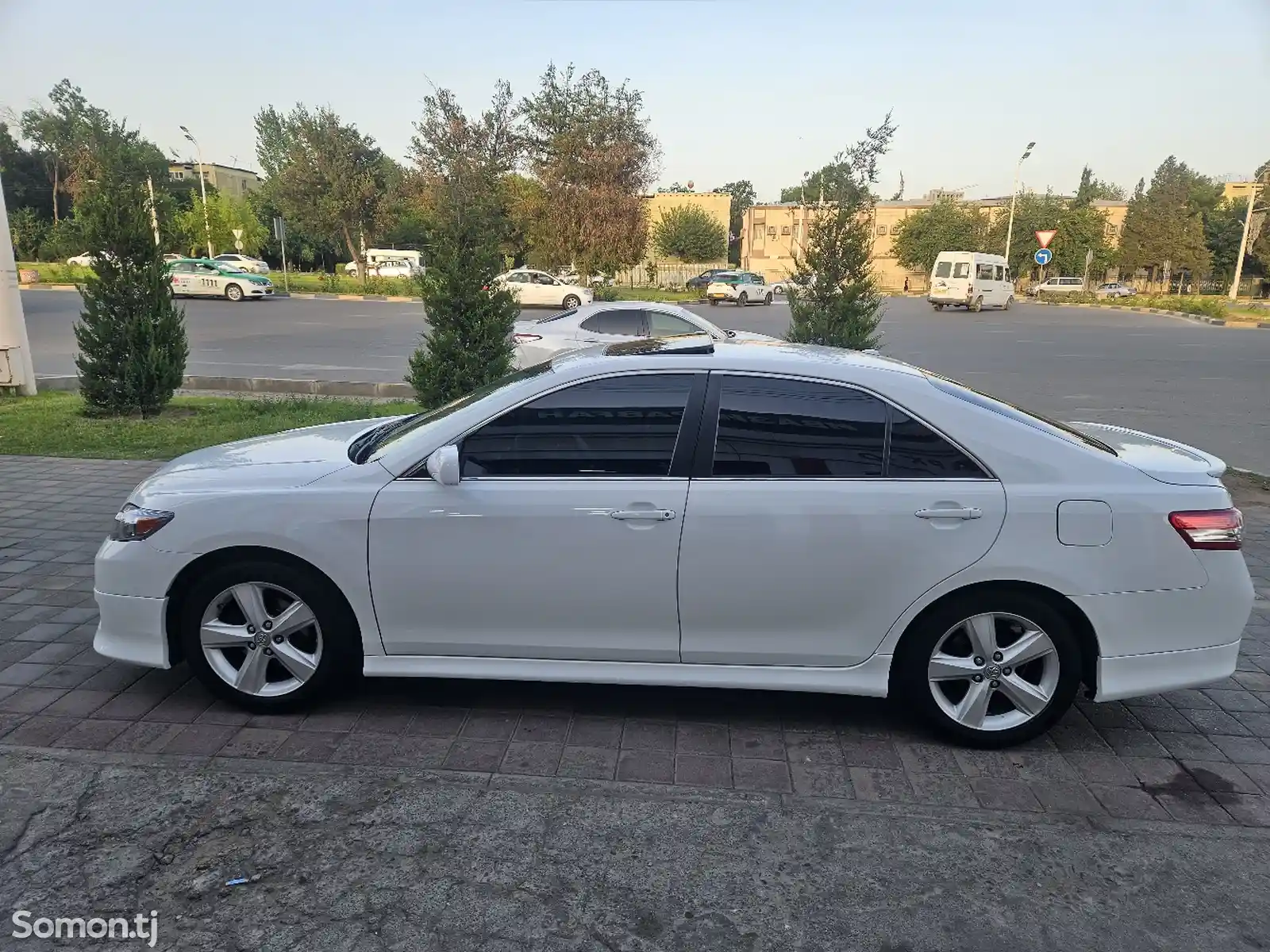 Toyota Camry, 2010-5