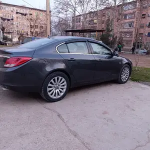 Opel Insignia, 2011