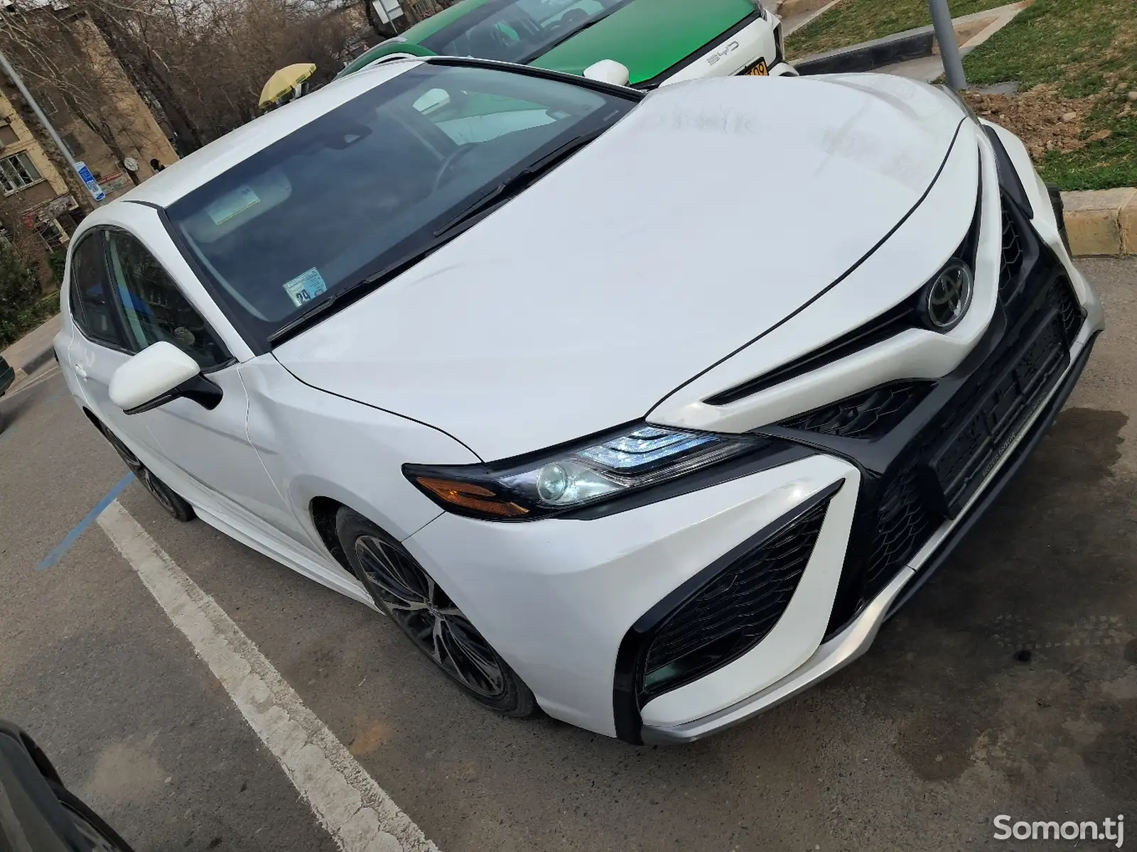 Toyota Camry, 2018-1