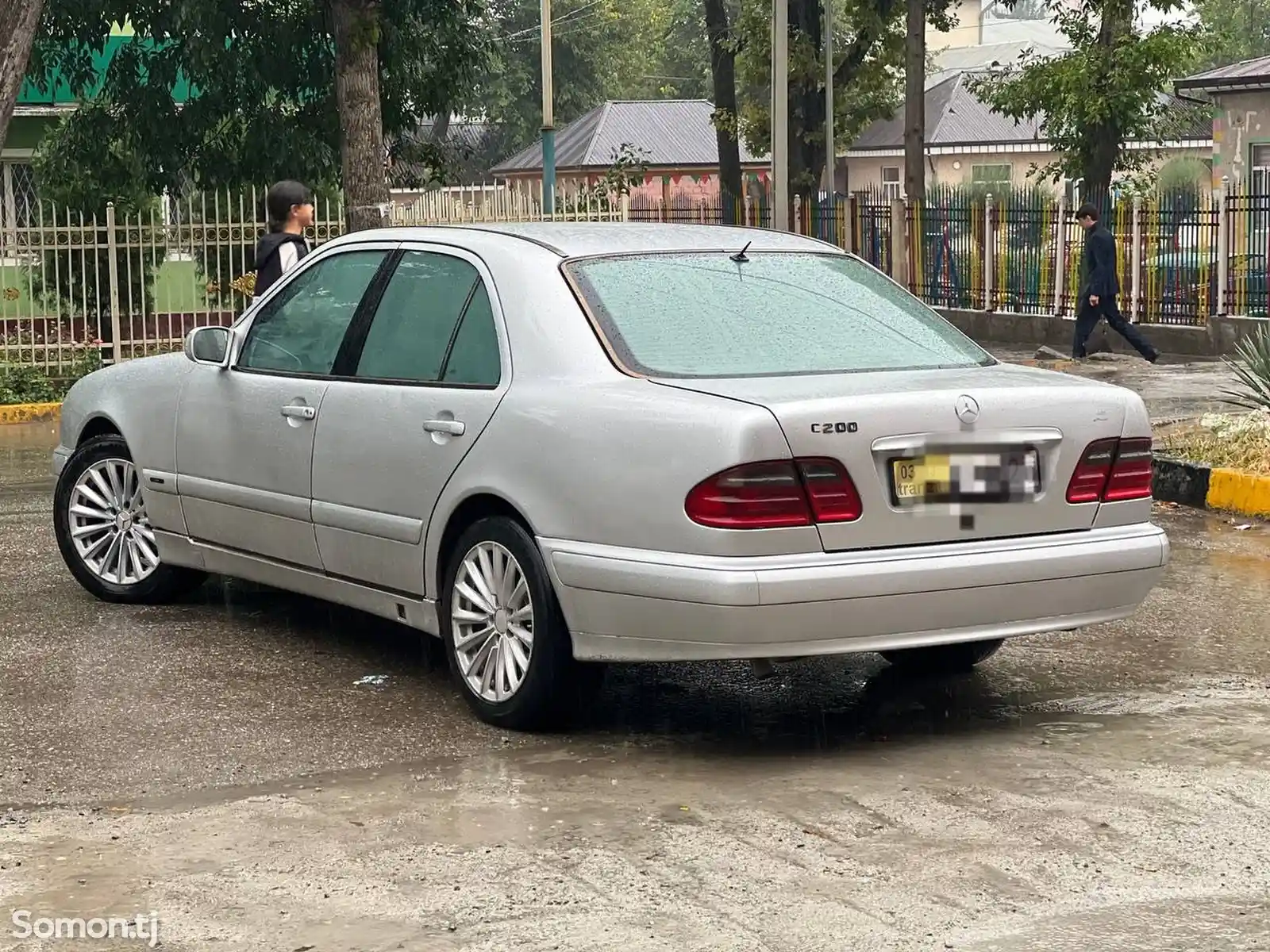 Mercedes-Benz E class, 1999-4