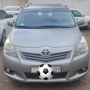 Toyota Verso, 2011