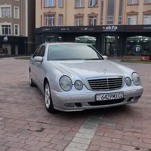 Mercedes-Benz E class, 2000