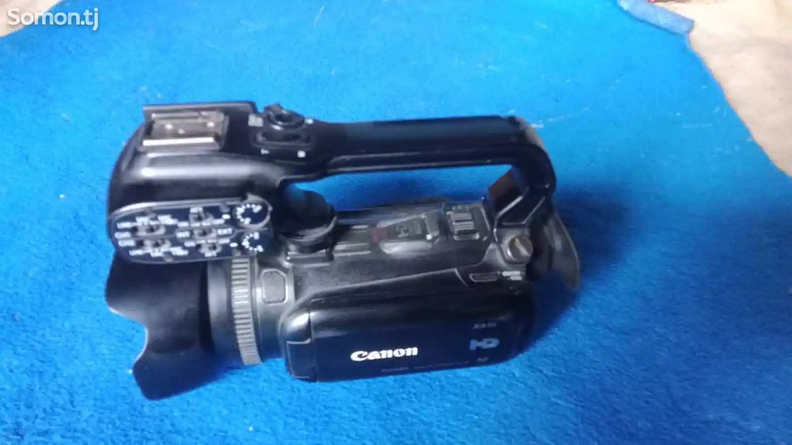 Видеокамера Canon XA 10-3