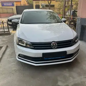 Volkswagen Jetta, 2015