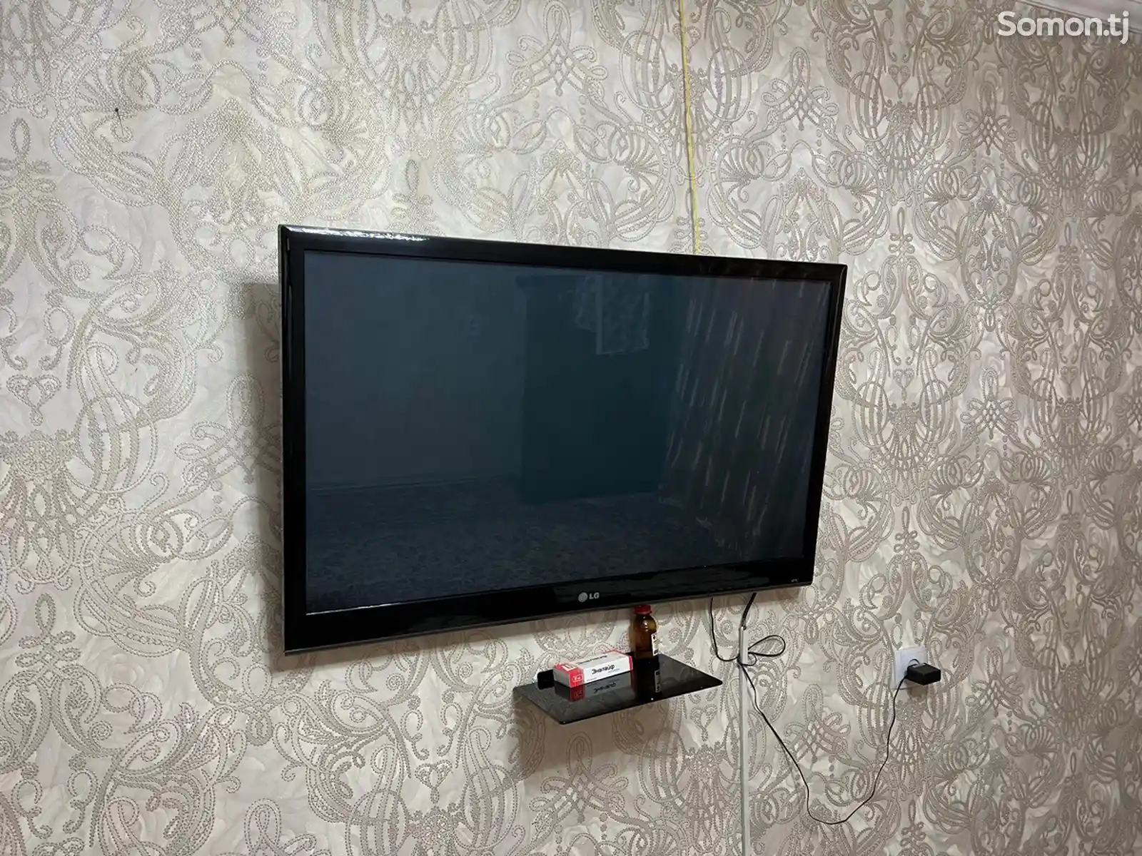 Телевизор LG 42P/250R-2