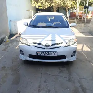 Toyota Corolla, 2013