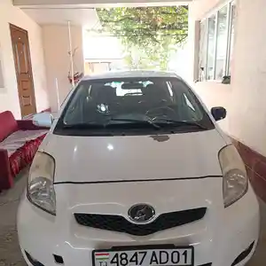 Toyota Vitz, 2010