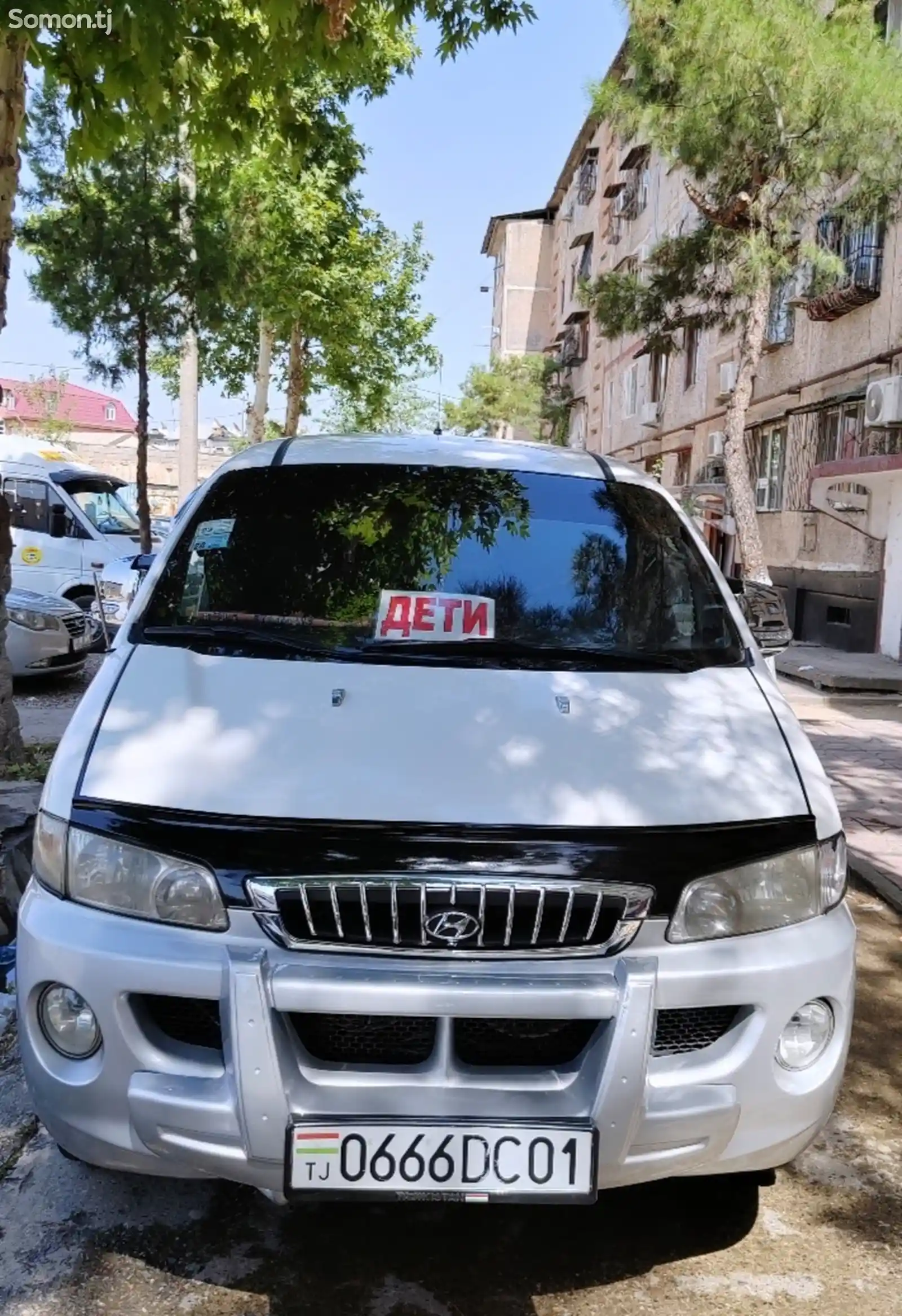 Микроавтобус Hyundai Starex, 2002-4