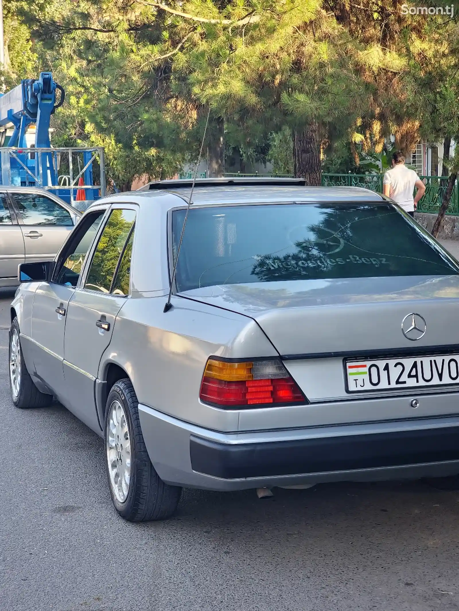 Mercedes-Benz W124, 1993-5