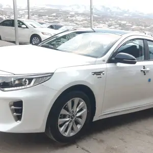 Kia K5, 2016