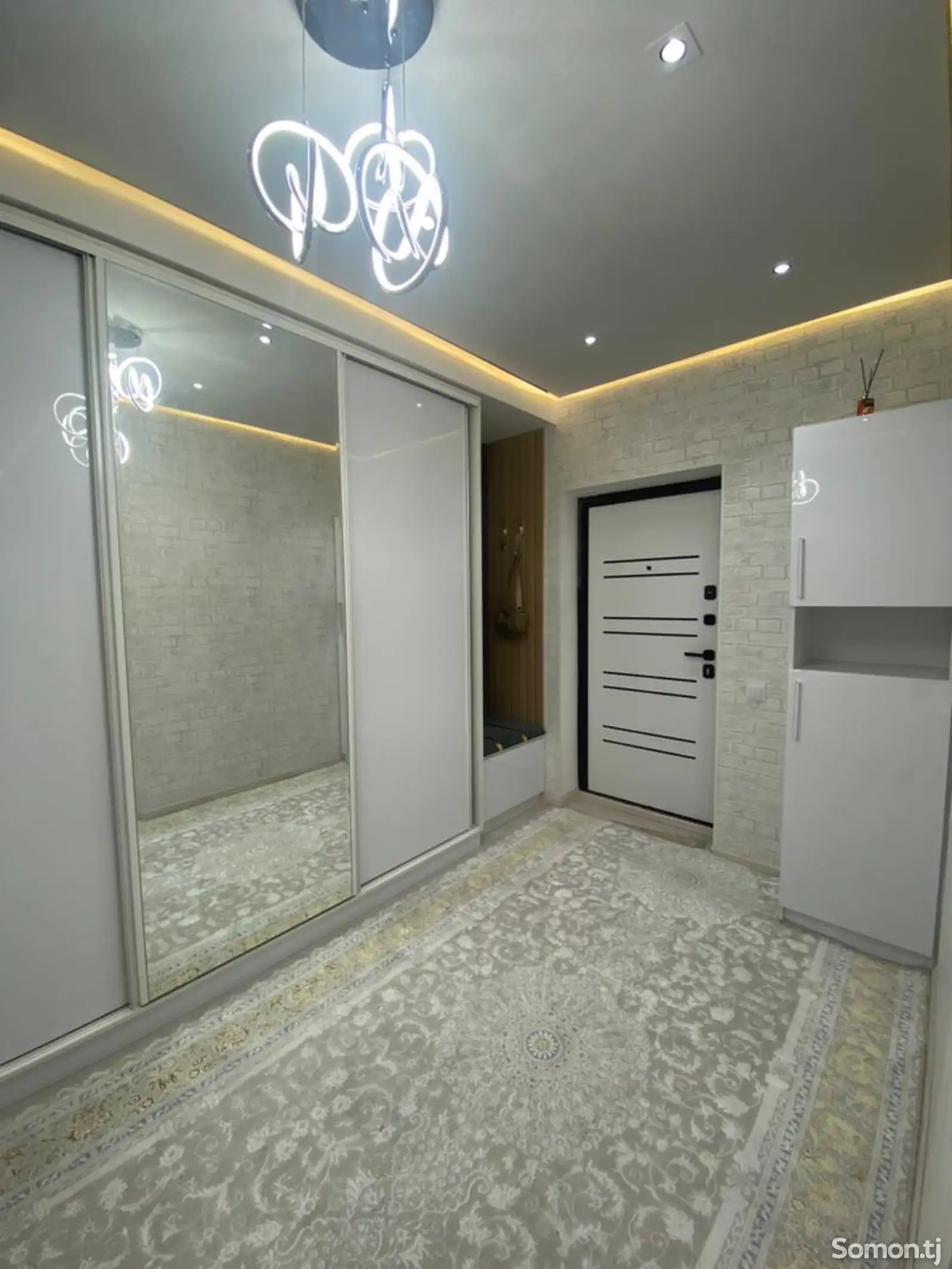 3-комн. квартира, 12 этаж, 91 м², Сино-1