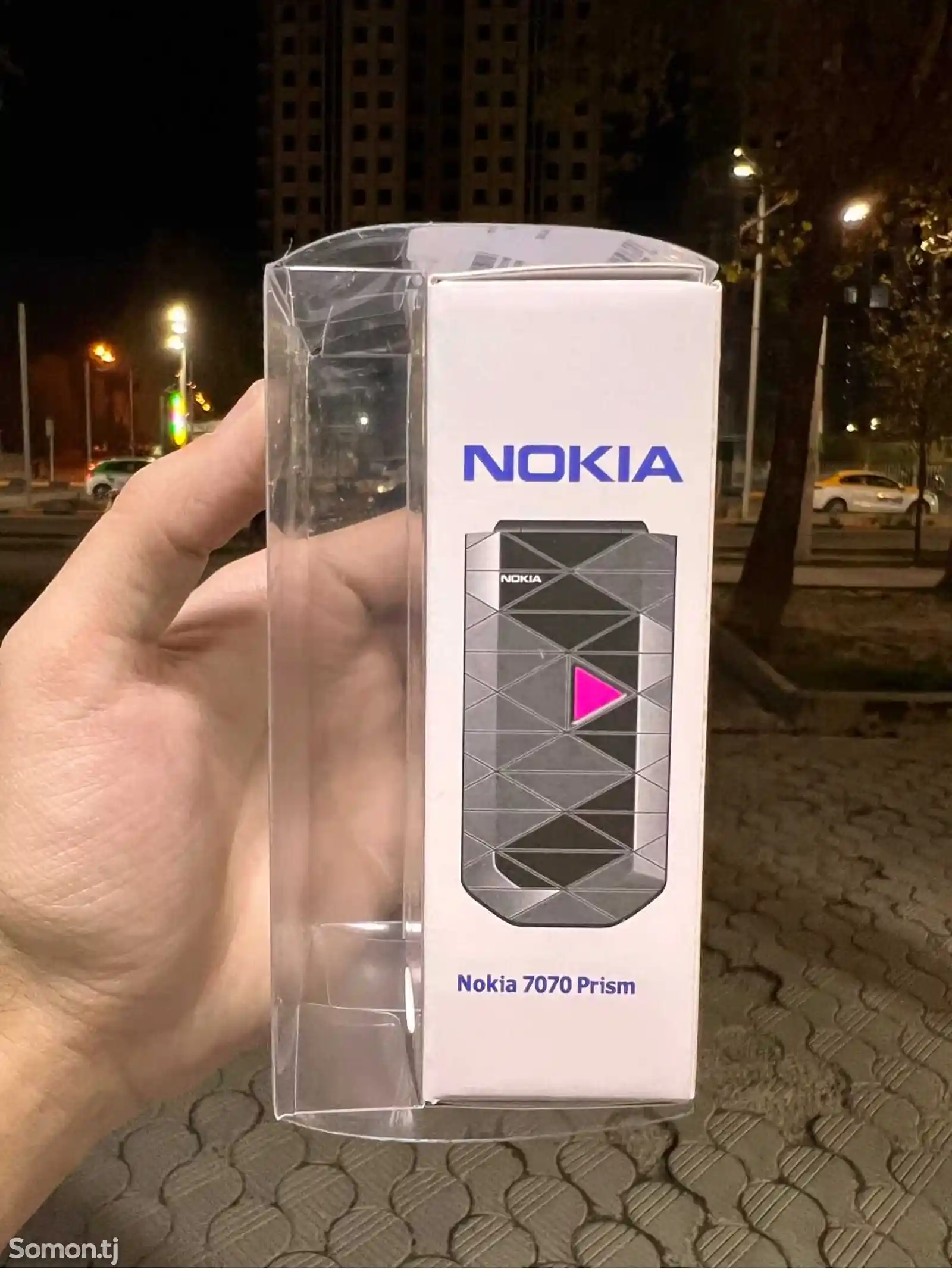 Nokia 7070 Prism-6