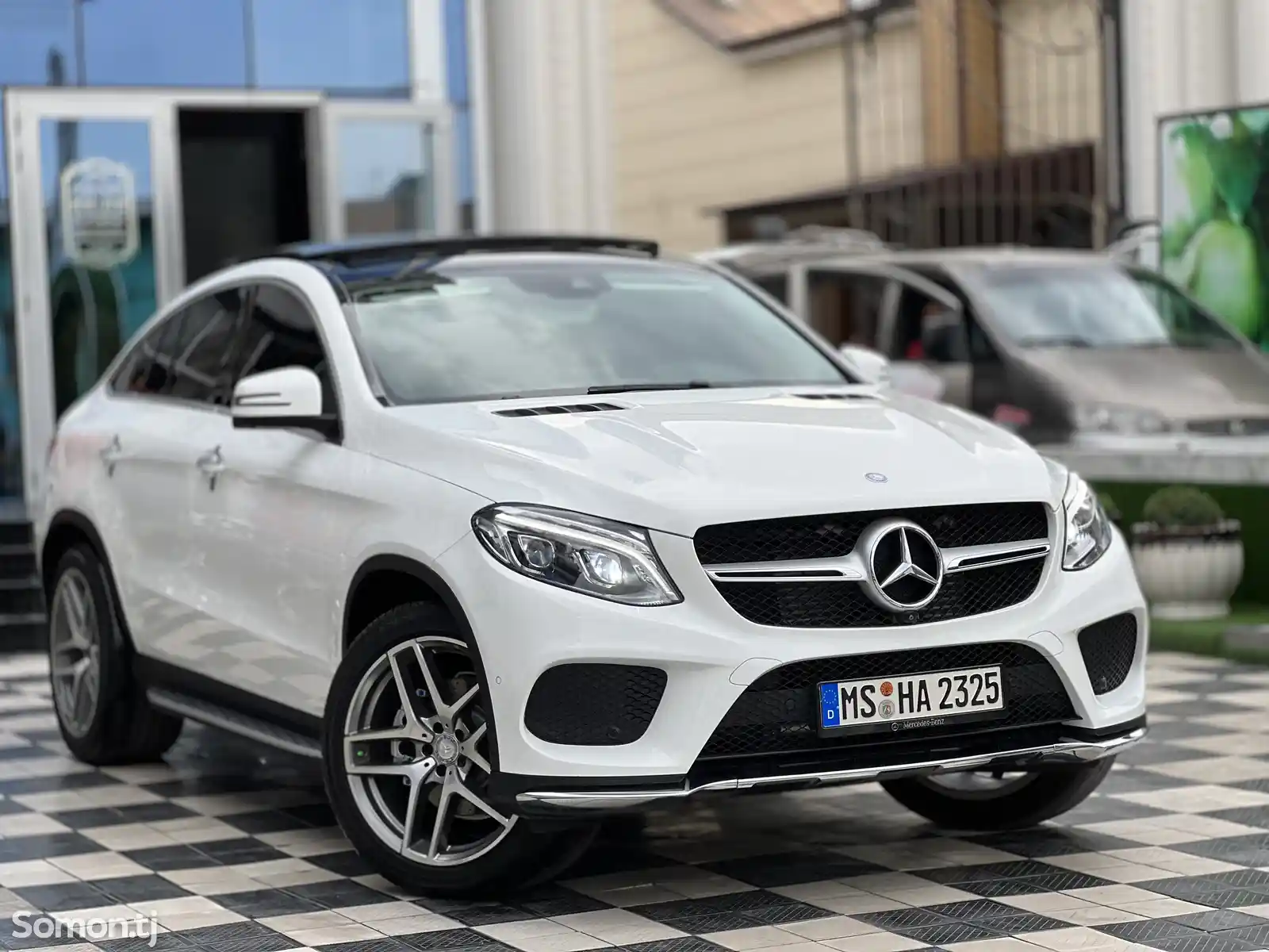 Mercedes-Benz GLE class, 2017-1