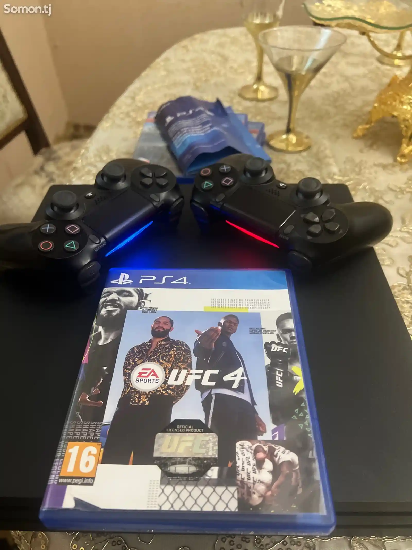 Игровая приставка Sony PlayStation 4 Pro-3