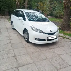 Toyota Wish, 2011