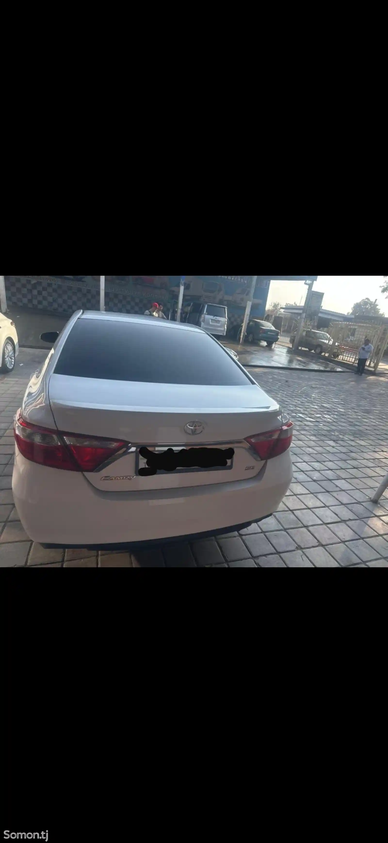 Toyota Camry, 2017-1