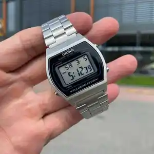 Мужские часы CASIO B-640WD-1AVDF