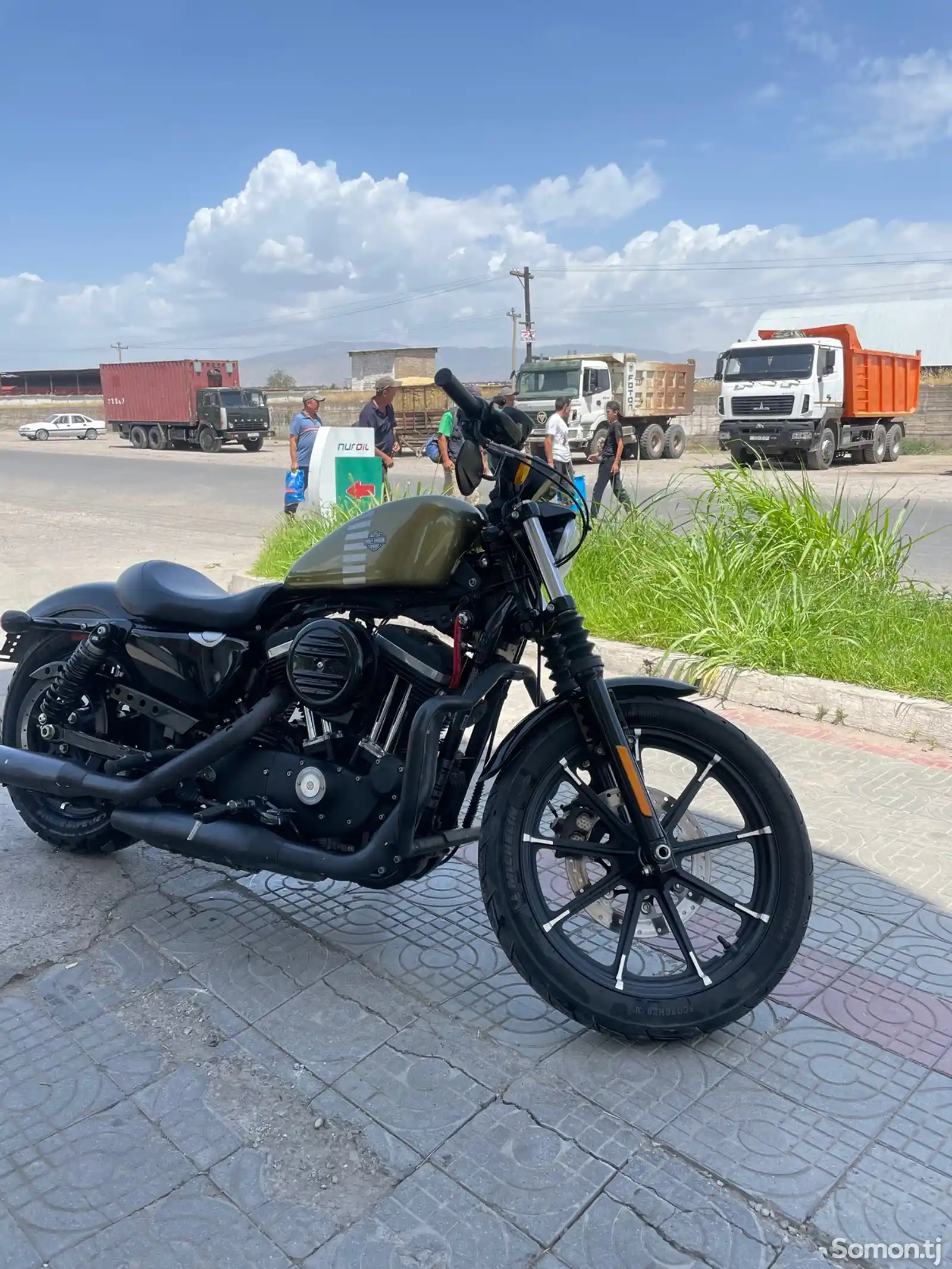 Harley Davidson 883N-4