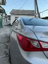 Hyundai Sonata, 2011-6