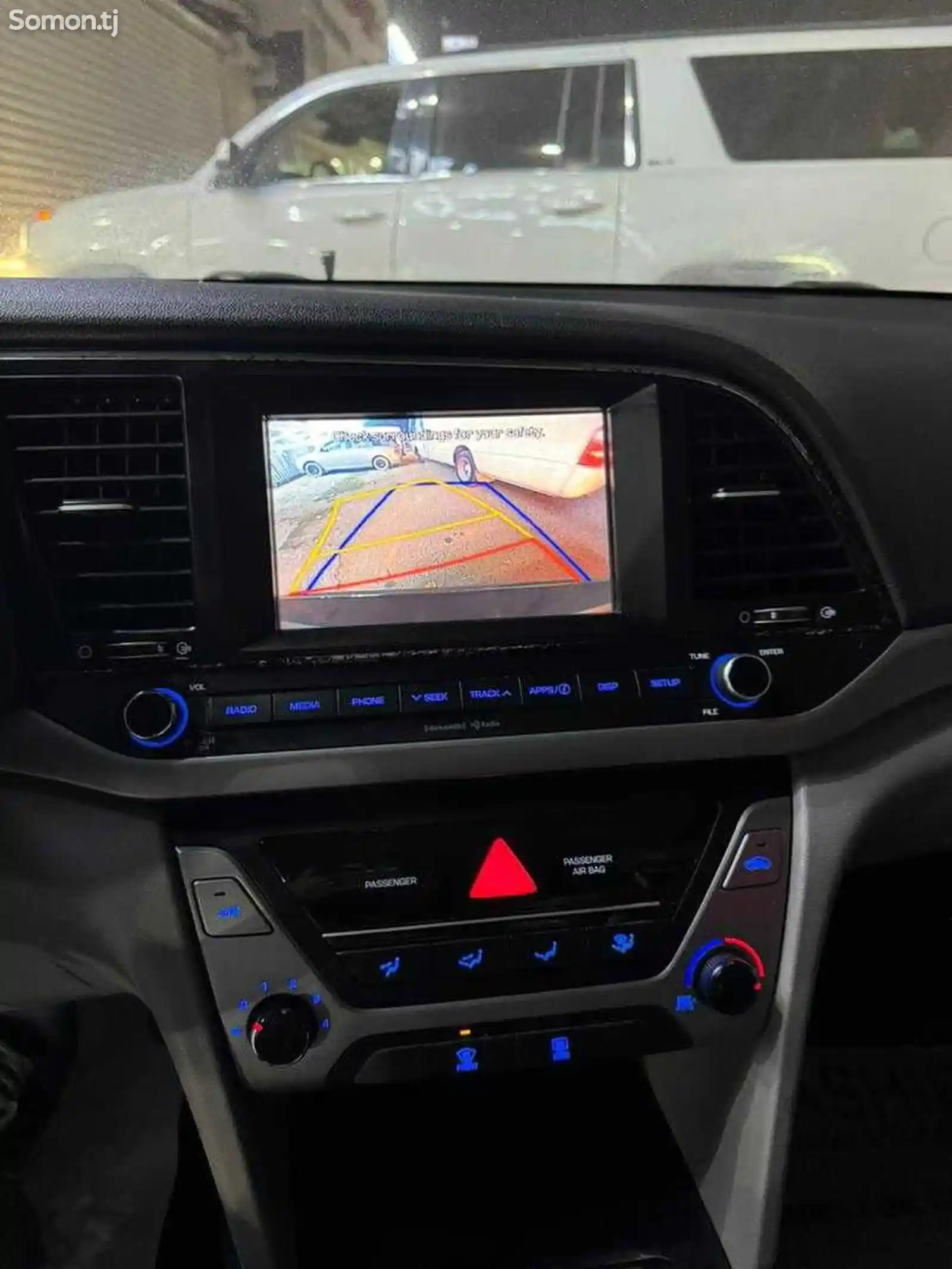 Hyundai Elantra, 2016-8