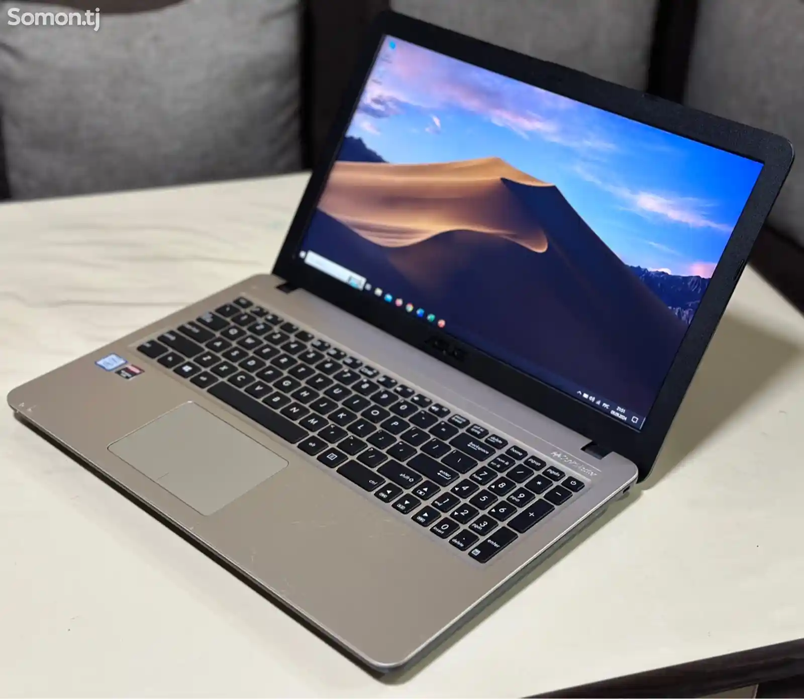 Ноутбук Asus Vivobook X540 i7-7gen-2