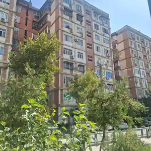 3-комн. квартира, 5 этаж, 80 м², Фирдавси 63 мкр