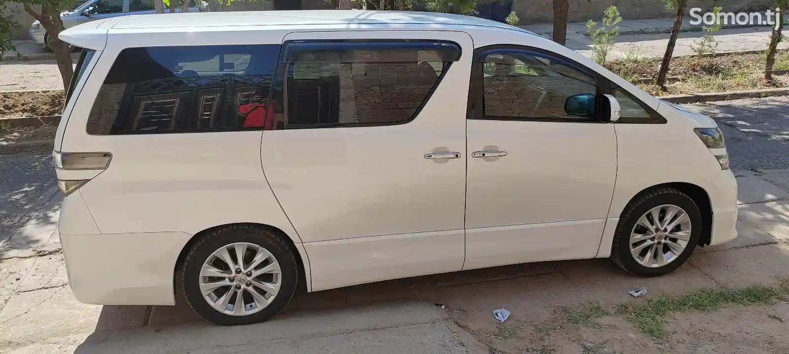 Toyota Vellfire, 2014-1