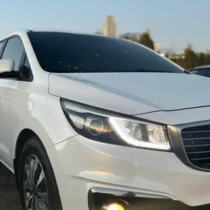 Kia Carnival, 2015