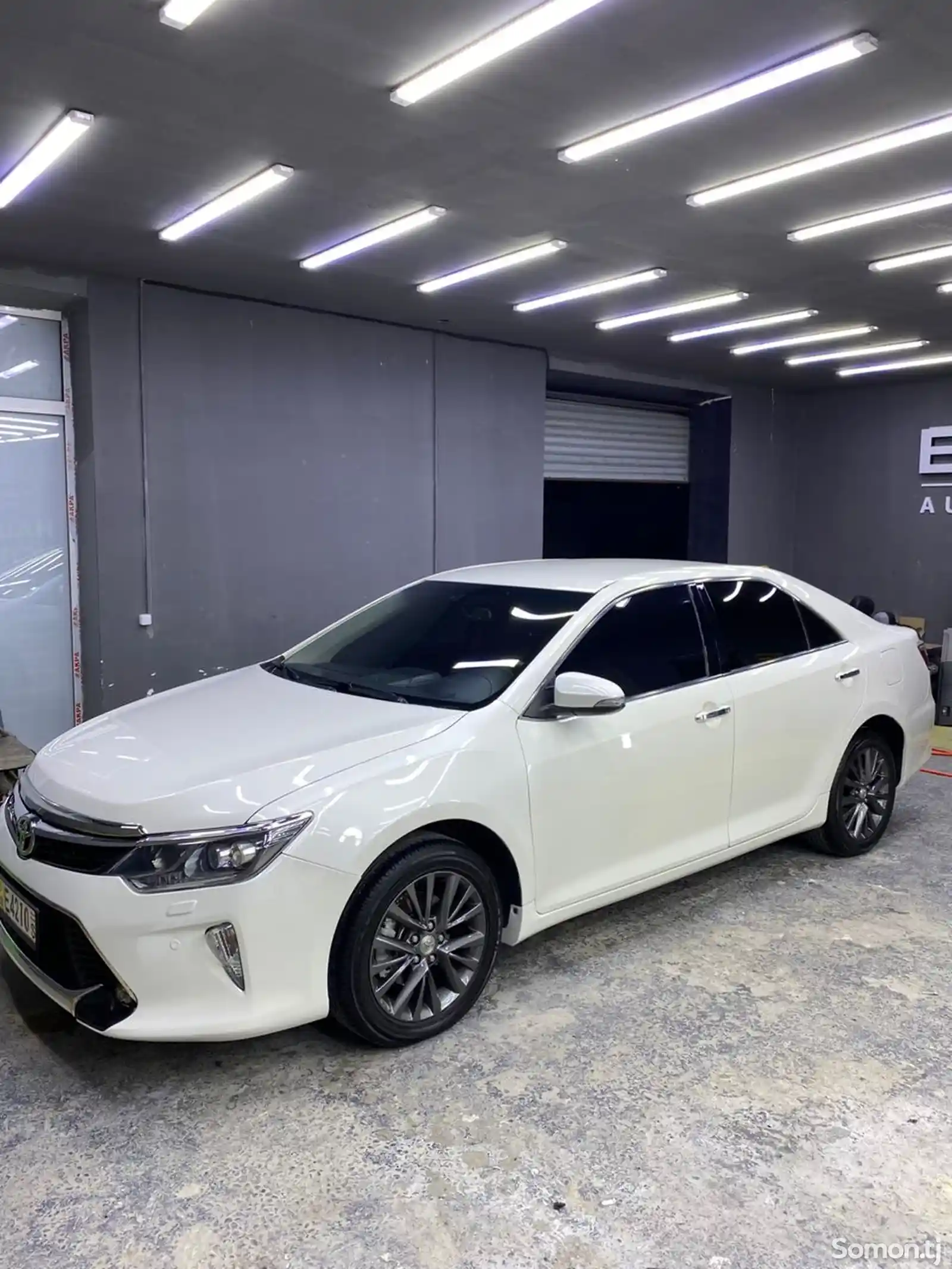 Toyota Camry, 2015-12