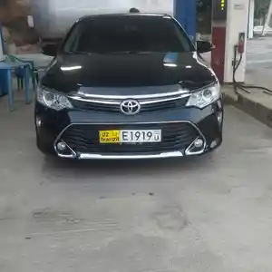 Toyota Camry, 2016