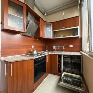 3-комн. квартира, 9 этаж, 120м², Исмоили Сомони