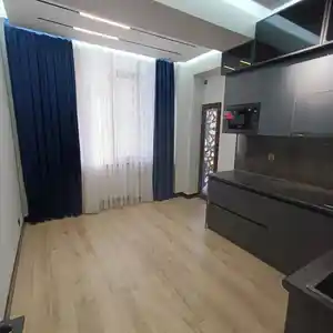 1-комн. квартира, 7 этаж, 63 м², Созидания