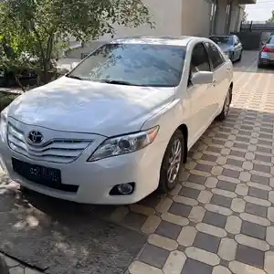 Toyota Camry, 2010