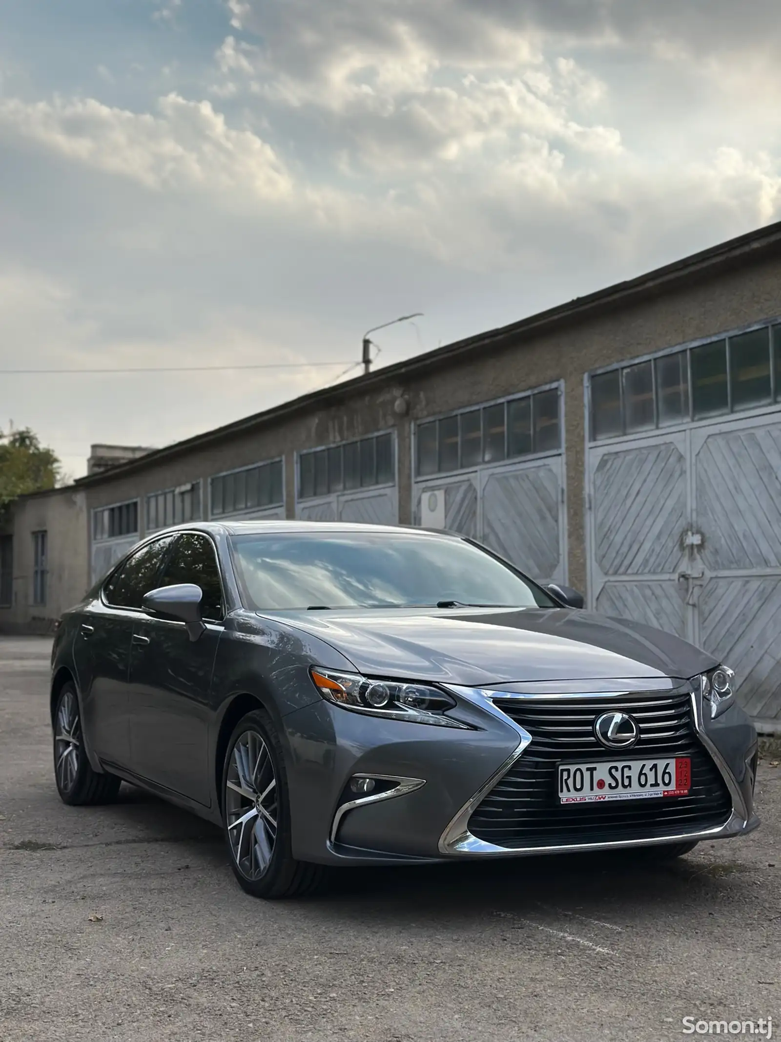 Lexus ES series, 2015-2