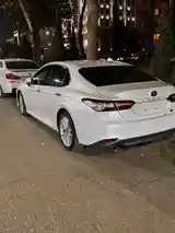 Toyota Camry, 2017-4