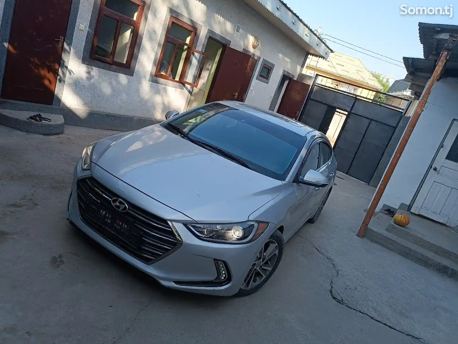 Hyundai Elantra, 2017-5