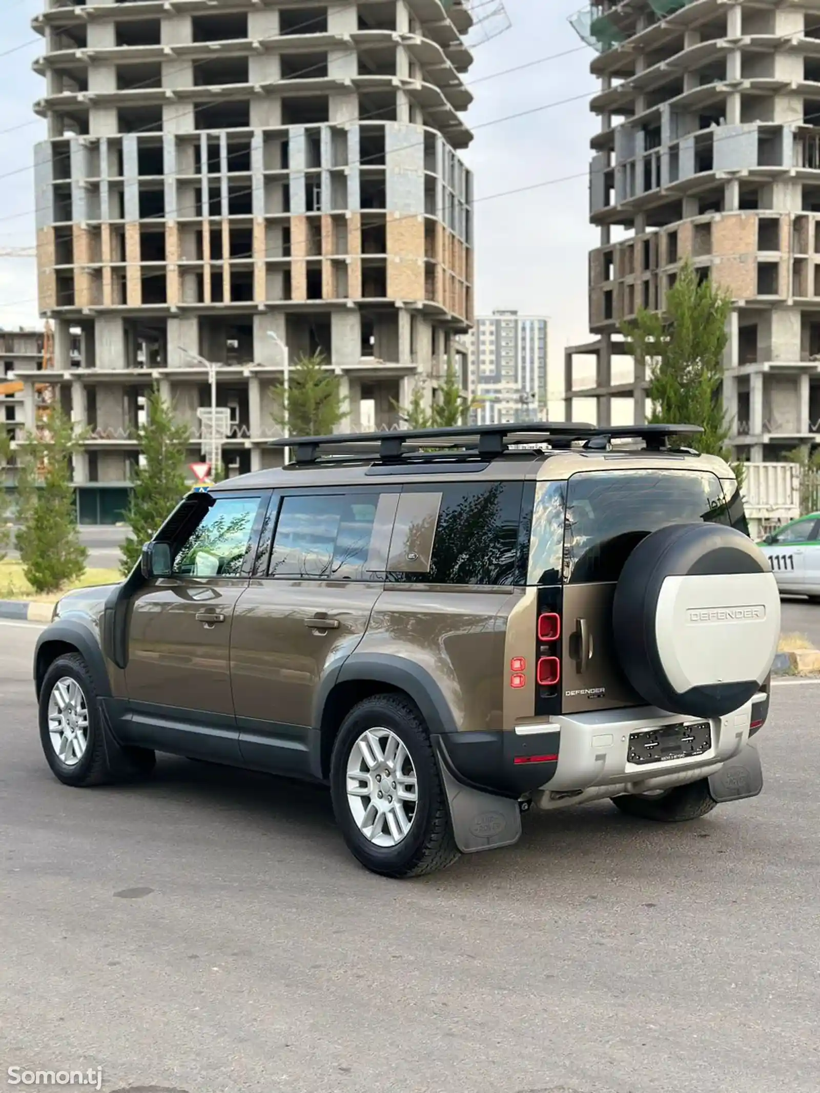 Land Rover Defender, 2021-4