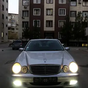 Mercedes-Benz E class, 2002