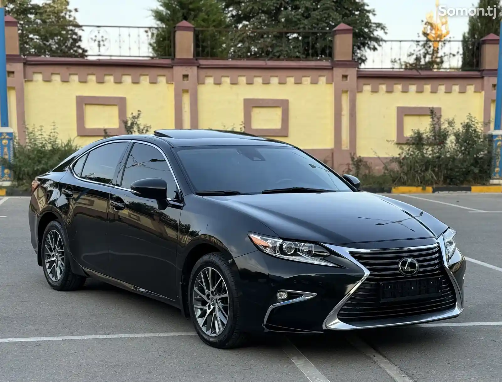 Lexus ES series, 2017-3