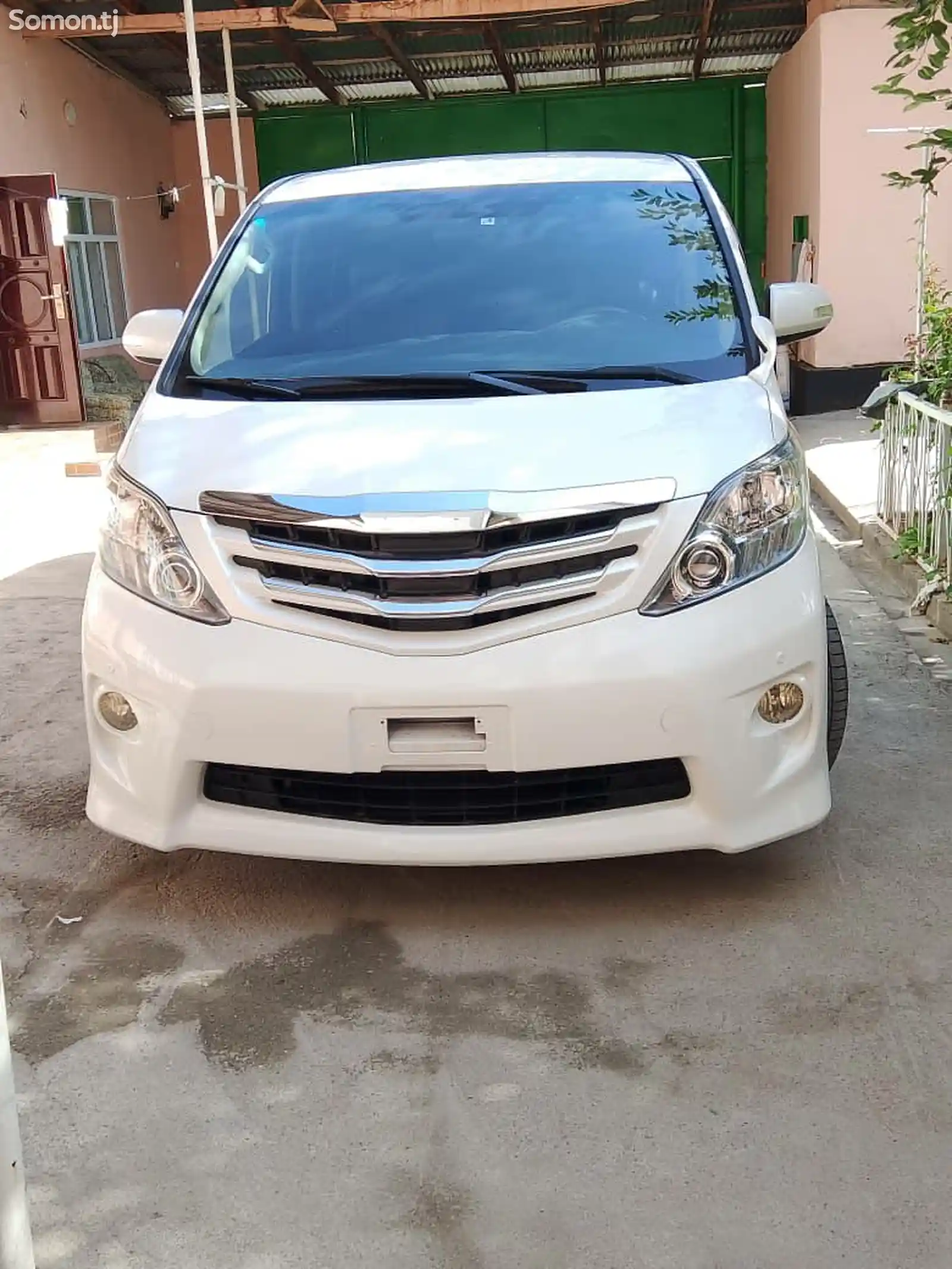 Toyota Alphard, 2014-6